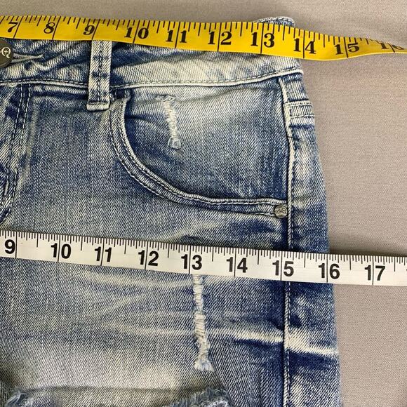 RSQ Maui High Rise Distressed Frayed Denim Blue Jeans Shorts Stretchy Jr Size 3 - Picture 9 of 12